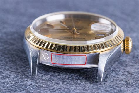 rolex serial numbers location